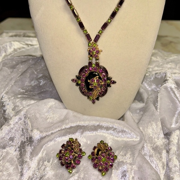 Juliana • Vintage • Necklace • Earrings • Gold Tone • Purple/ Green • Rhinestone - Picture 7 of 15